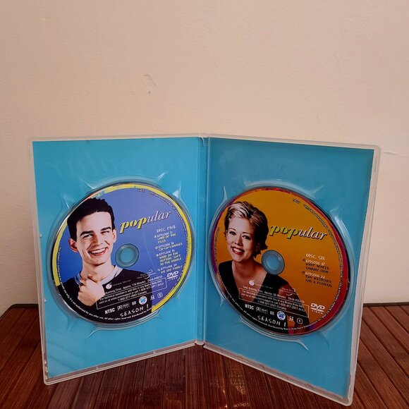 Popular The Complete First Season - Picture 9 of 12